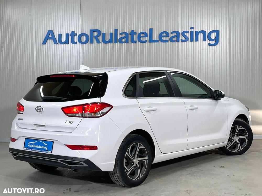 Hyundai i30 1.5 110CP M/T Highway - 3