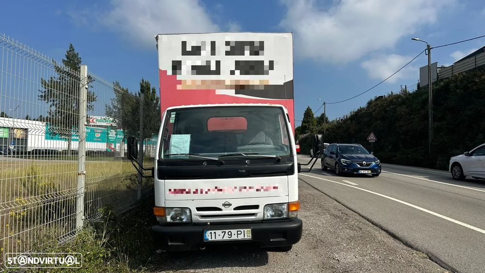 Nissan Cabstar 3.000cc Rodado Duplo - 5
