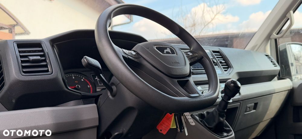 Volkswagen CRAFTER - 11