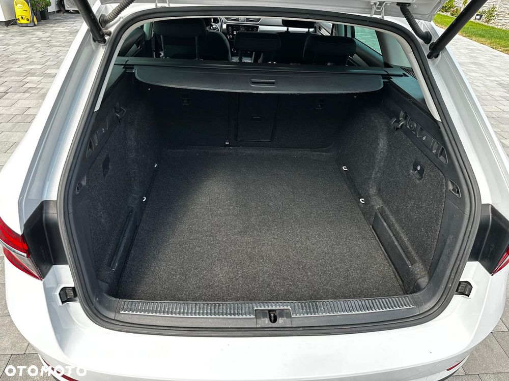 Skoda Superb 2.0 TDI SCR Ambition DSG - 14