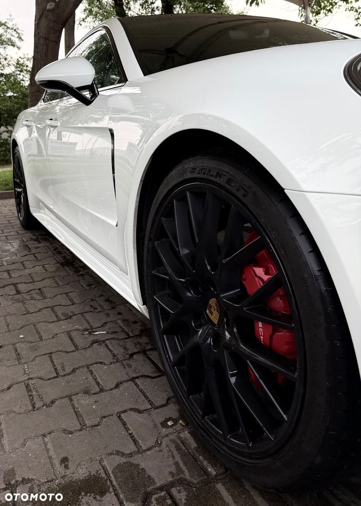 Porsche Panamera - 3