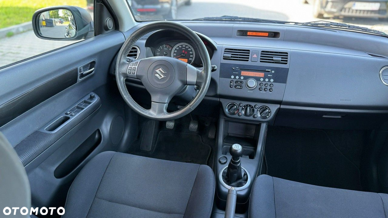 Suzuki Swift - 23
