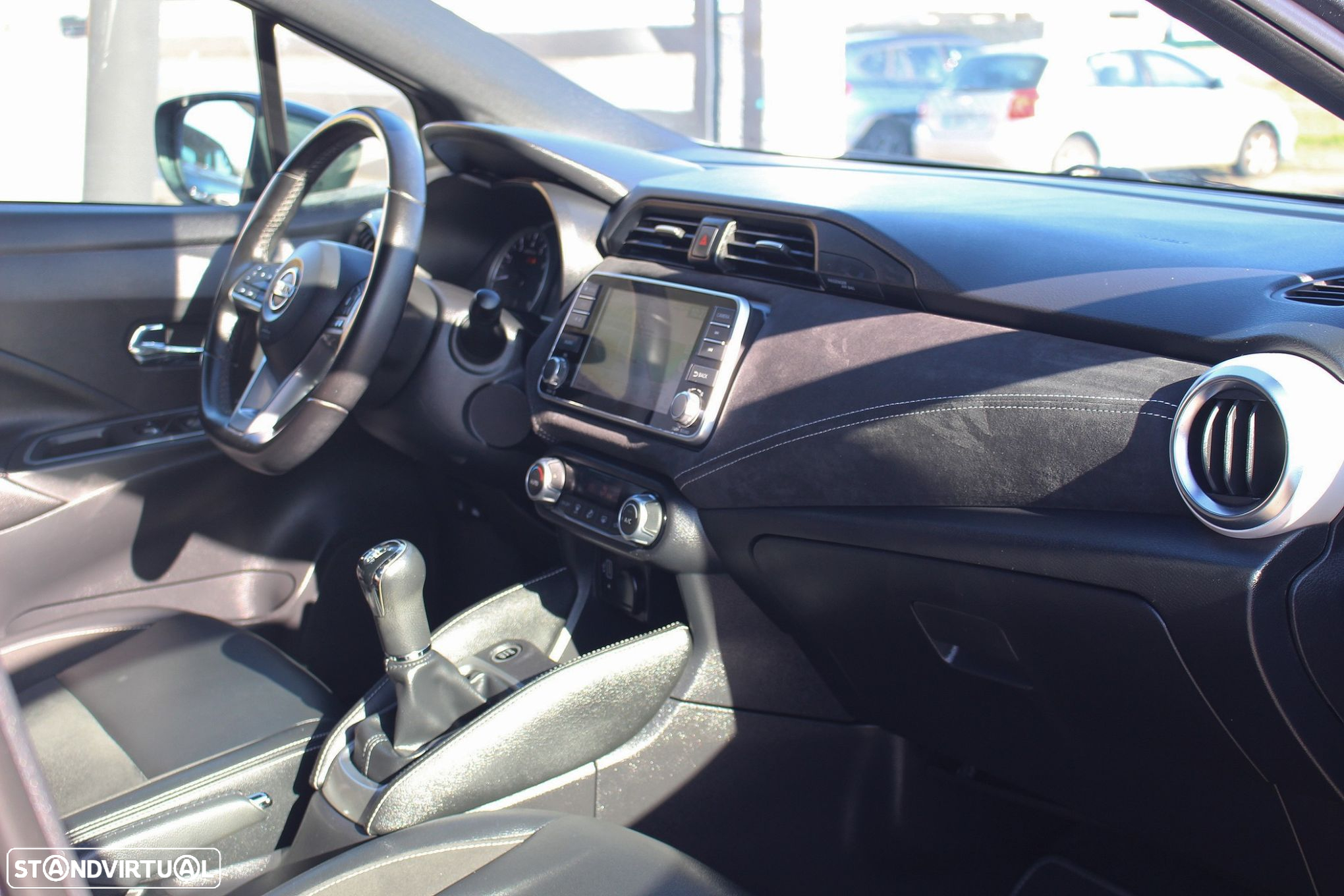 Nissan Micra 1.0 IG-T N-Sport - 37