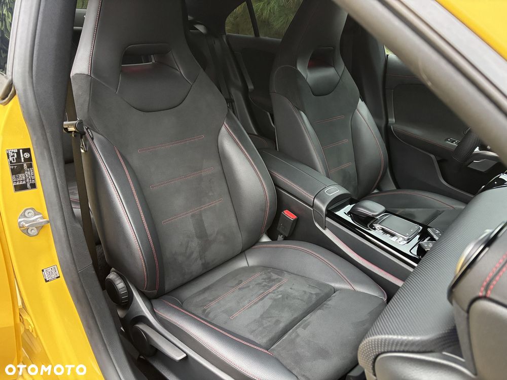 Mercedes-Benz CLA 220 4-Matic AMG Line 7G-DCT - 27