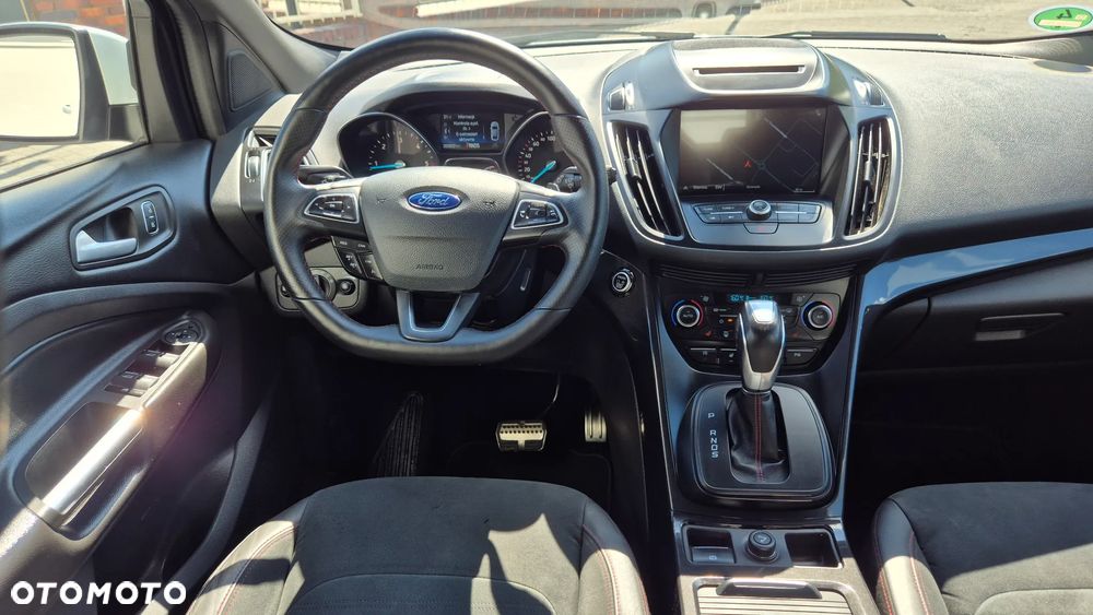 Ford Kuga 2.0 TDCi 4x4 ST-Line - 19