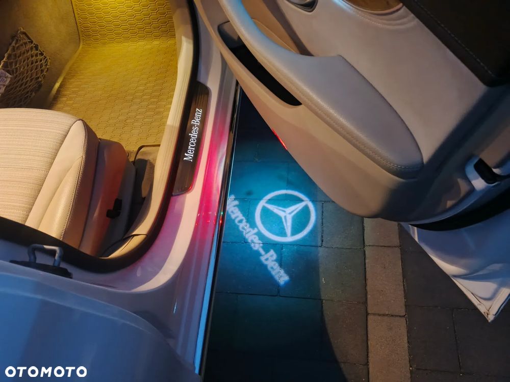 Mercedes-Benz Klasa C 200 (BlueTEC) d 7G-TRONIC - 14