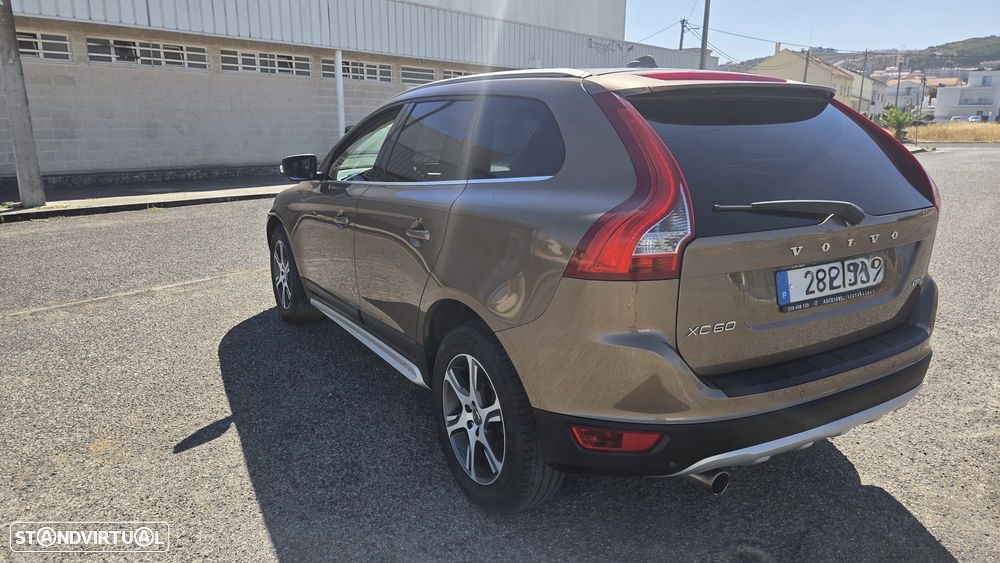 Volvo XC 60 2.0 D3 Drive — fotografia 10