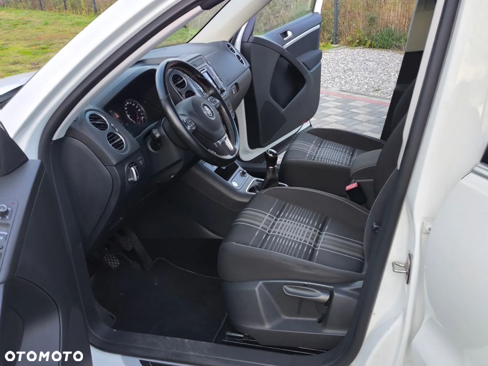 Volkswagen Tiguan 2.0 TDI Sport&Style - 23