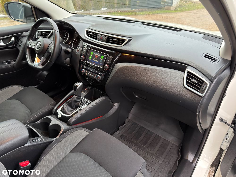 Nissan Qashqai 1.3 DIG-T N-Style DCT - 33