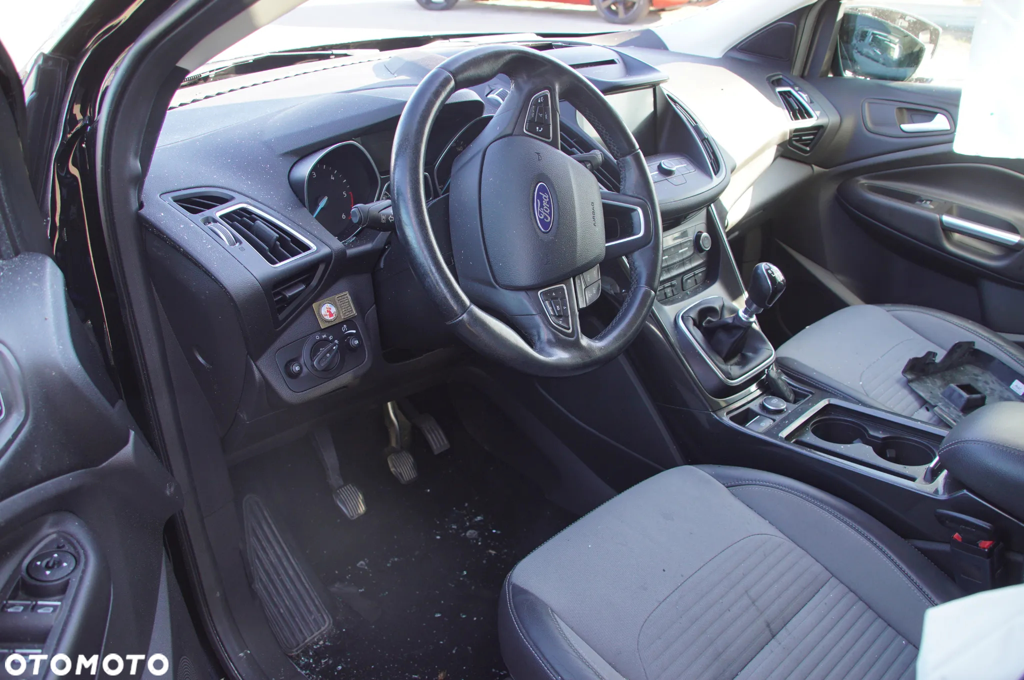 Auto na części - Ford Kuga MK2 2.0 TDCI 150 KM T7MA CMMT6 Shadow Black 2017R Drzwi Szyby Klapa Felgi Lampa Skrzynia Silnik - 11
