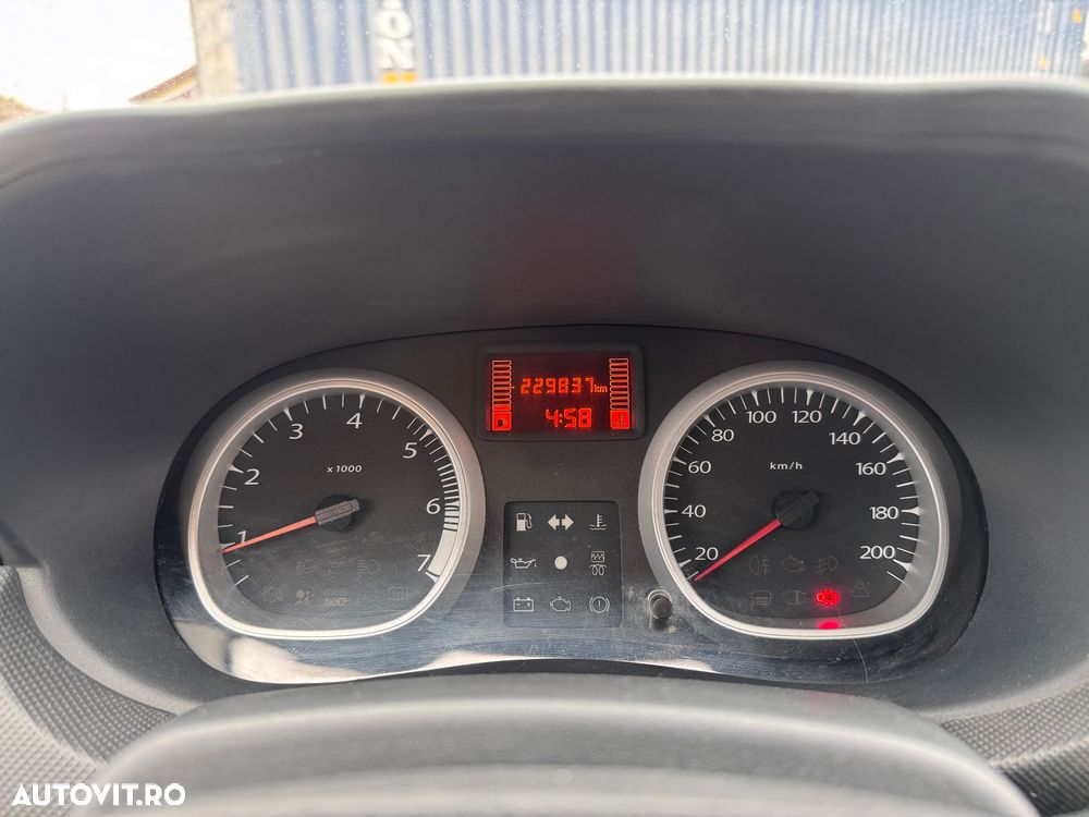 Dacia Duster 1.5 dCi 4x2 Ambiance - 11