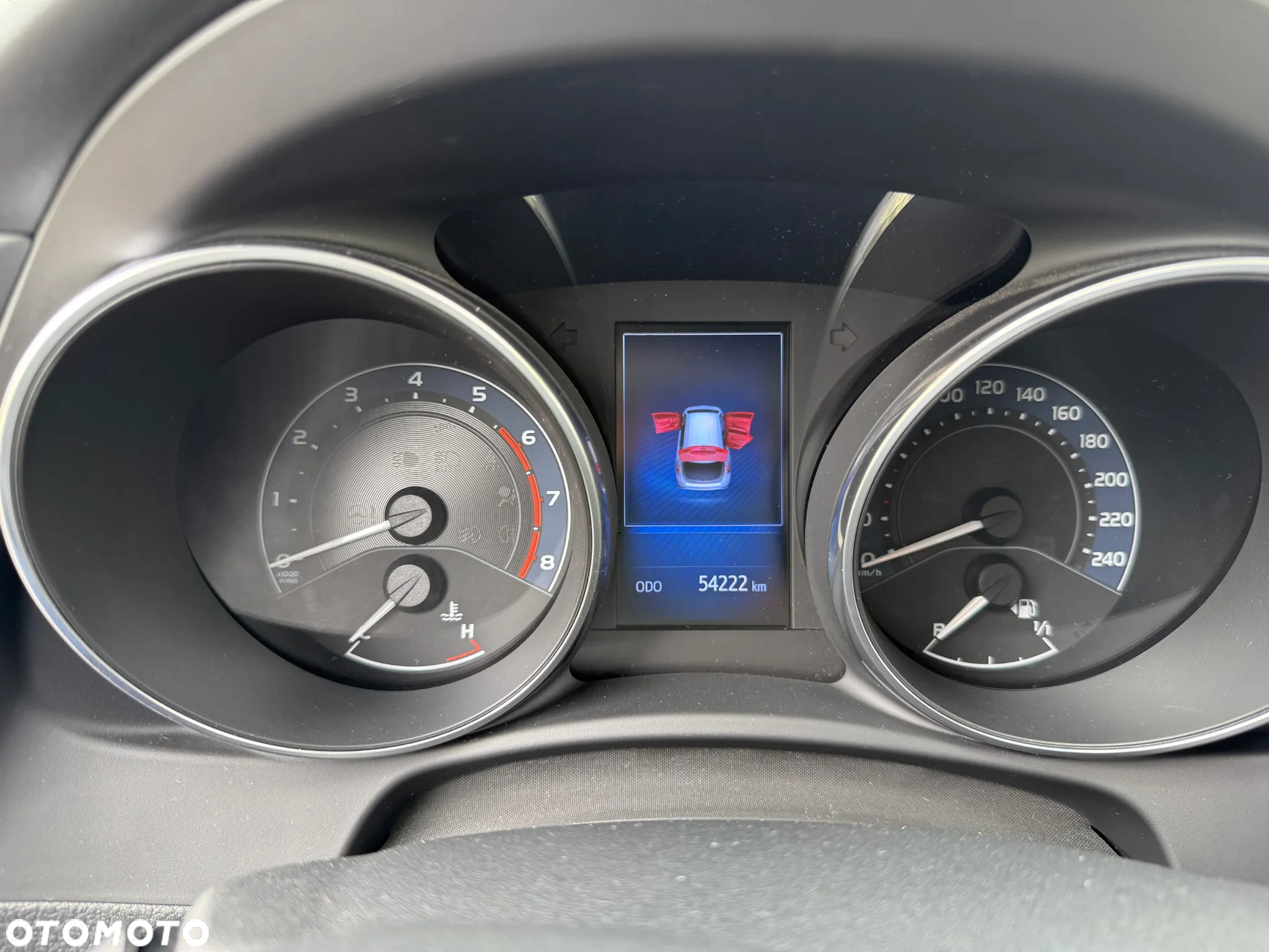 Toyota Auris - 10