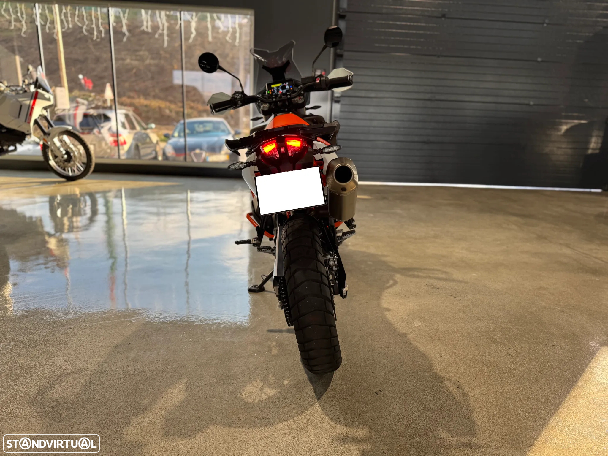 KTM 890 Adventure R - 16