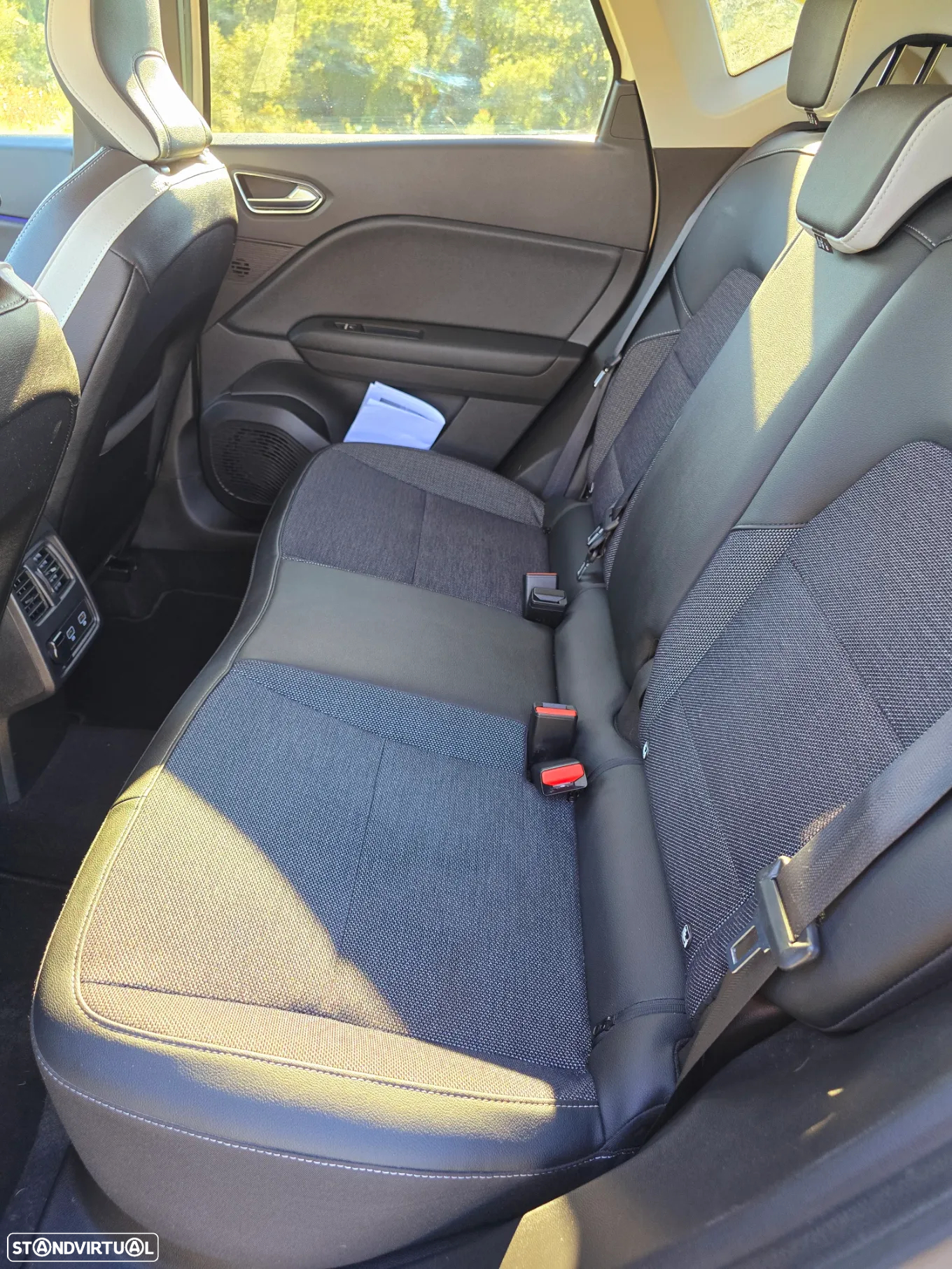 Renault Captur - 16