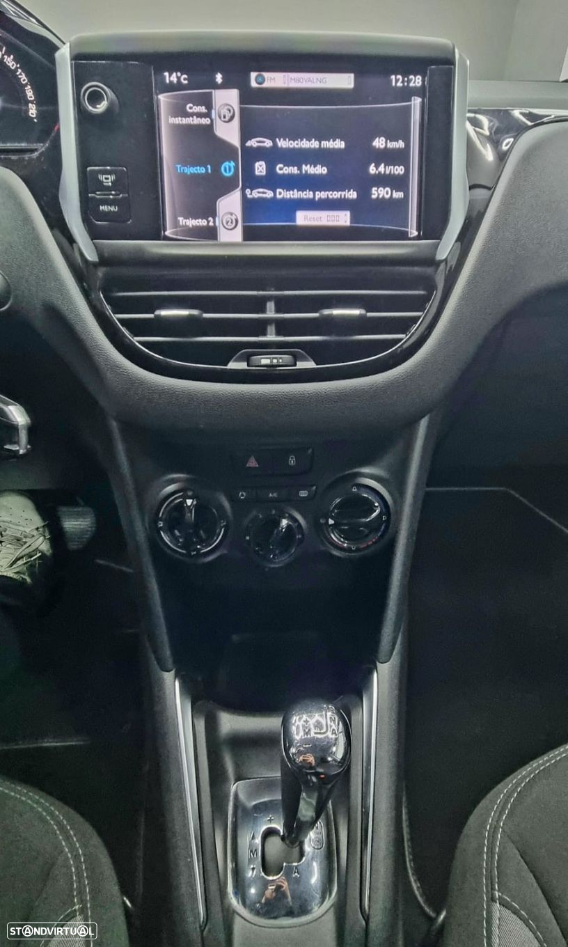 Peugeot 208 1.4 HDi - 4