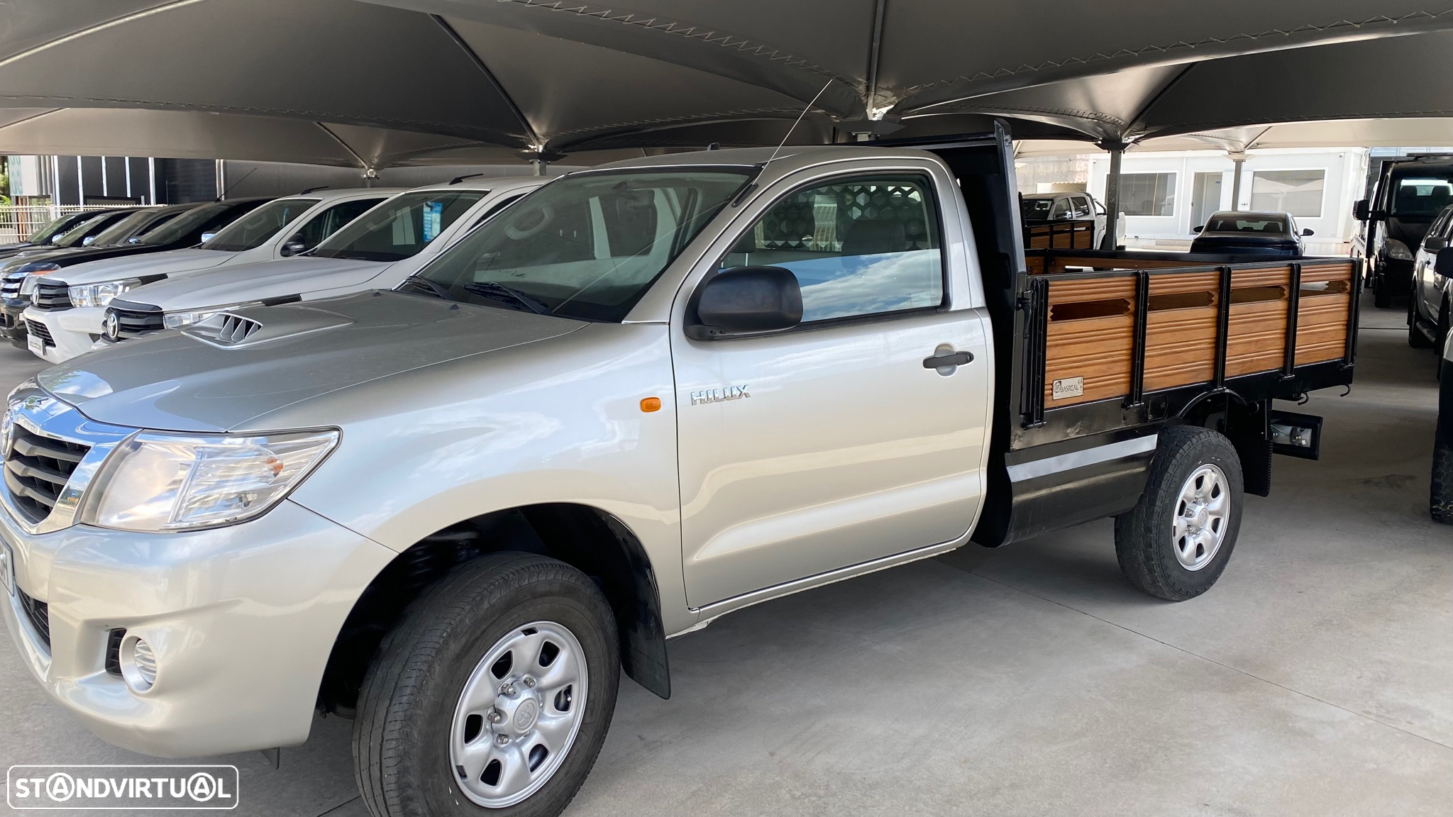 Toyota Hilux 2.5 D-4D 4WD CE AC+PM - 7