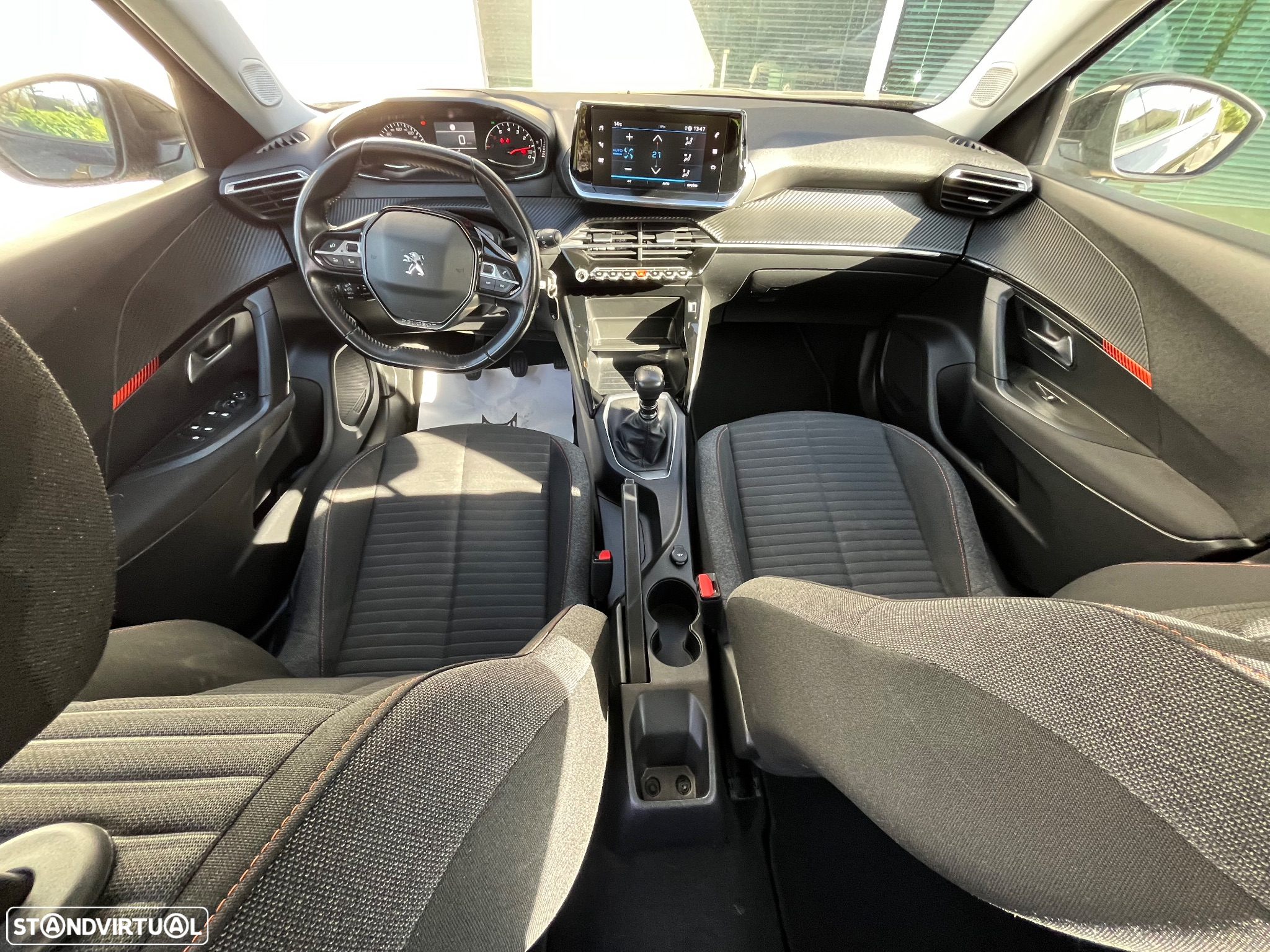 Peugeot 2008 1.2 PureTech Active Pack - 16