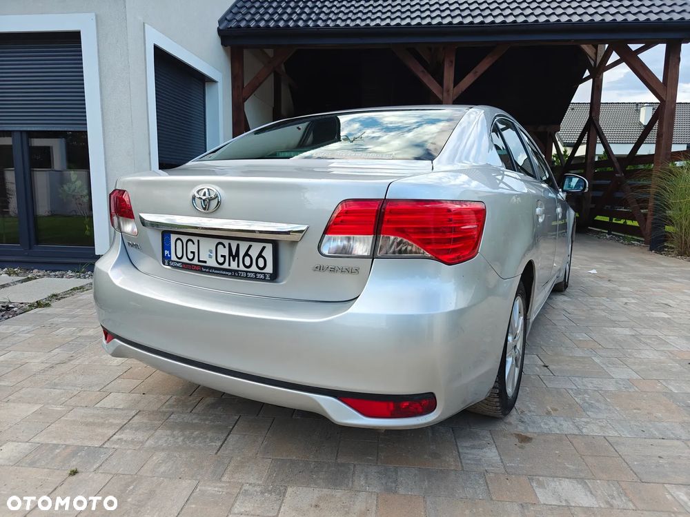 Toyota Avensis - 3
