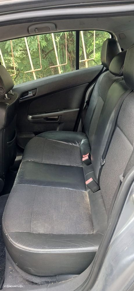 Opel Astra 1.3 CDTI Enjoy EcoFLEX - 8