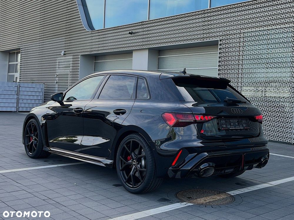 Audi RS3 Sportback - 4