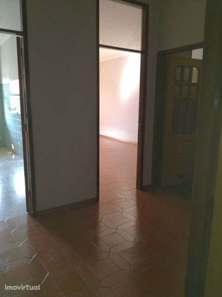 T1+1 excelente localização - Grande imagem: 2/3