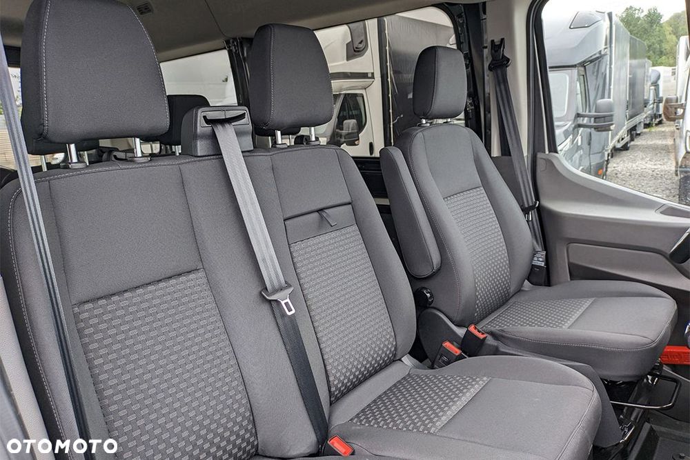 Ford Transit - 12