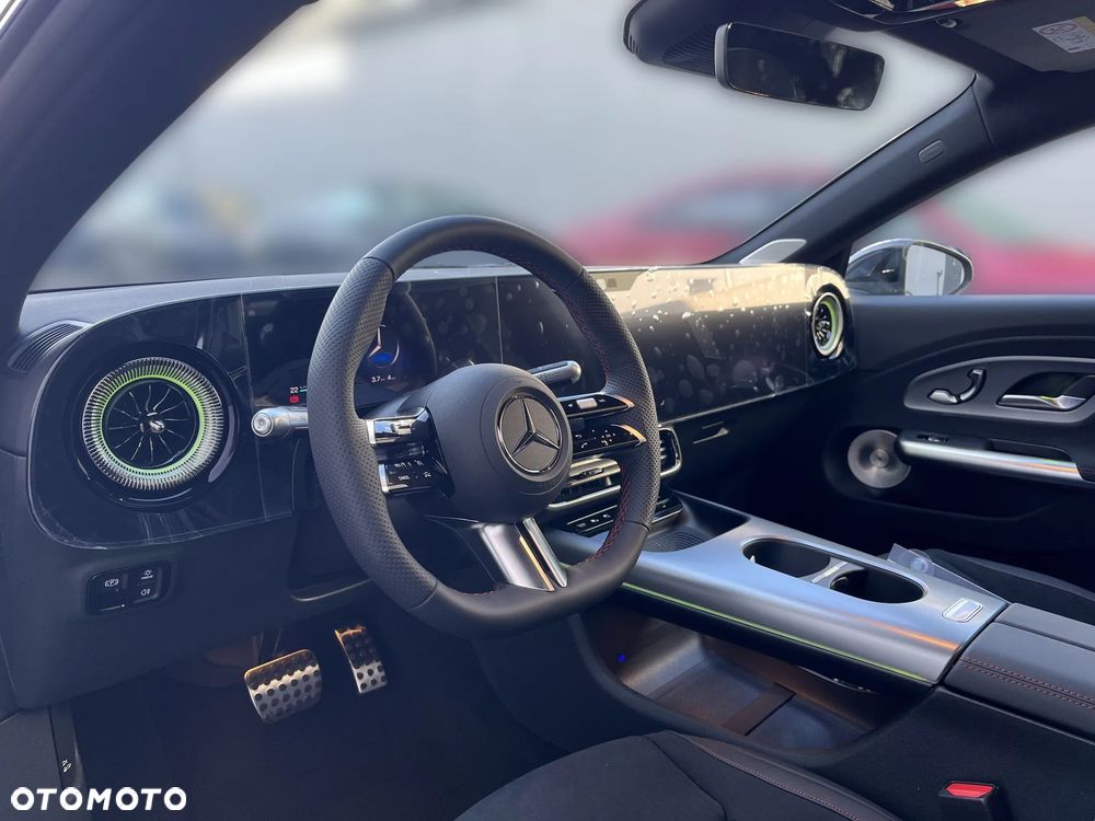 Mercedes-Benz CLA - 9