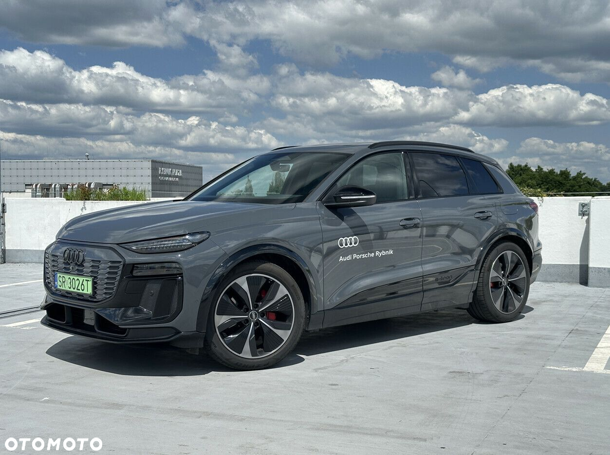 Audi Q6 e-tron - 8