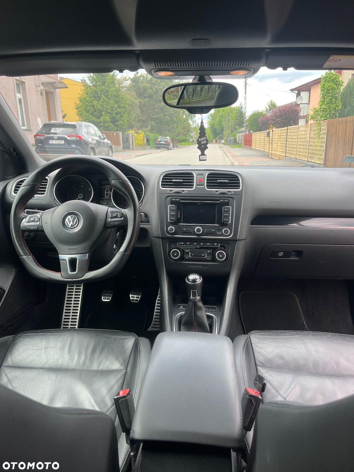 Volkswagen Golf VI 1.6 TDI Comfortline - 14