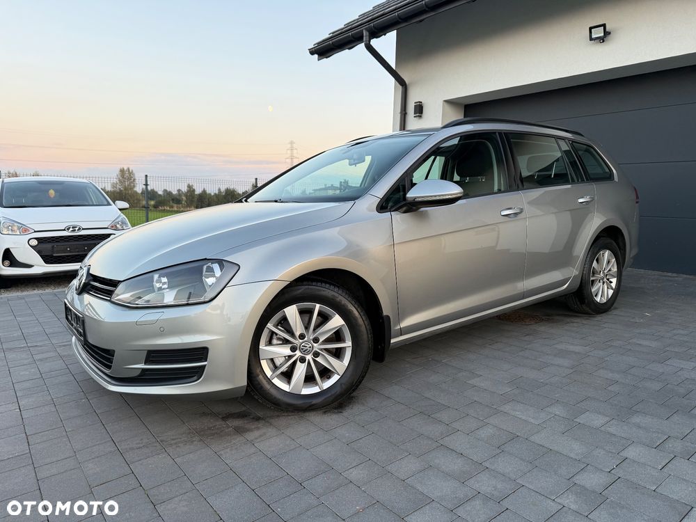 Volkswagen Golf - 5