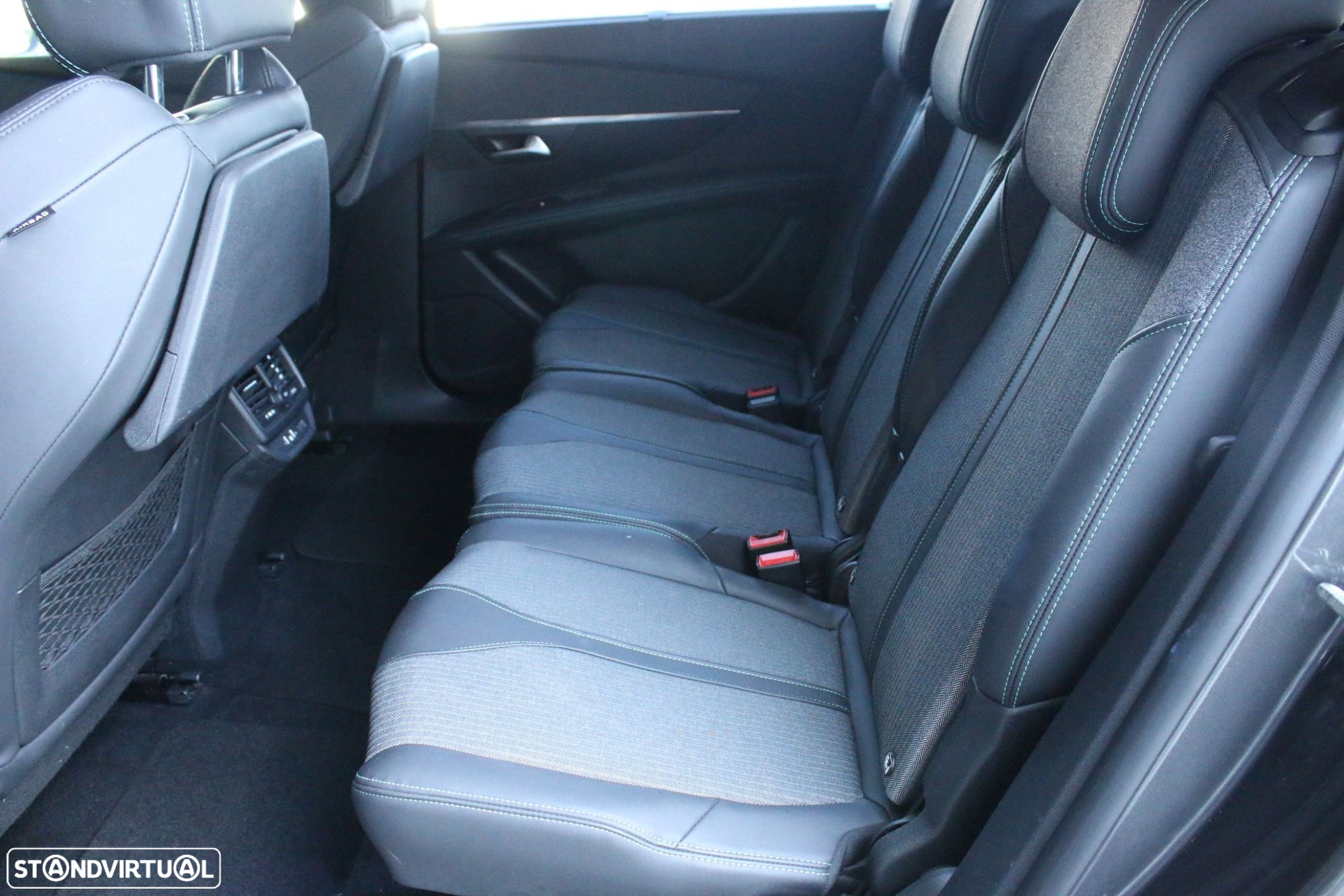Peugeot 5008 1.2 PureTech Allure - 16