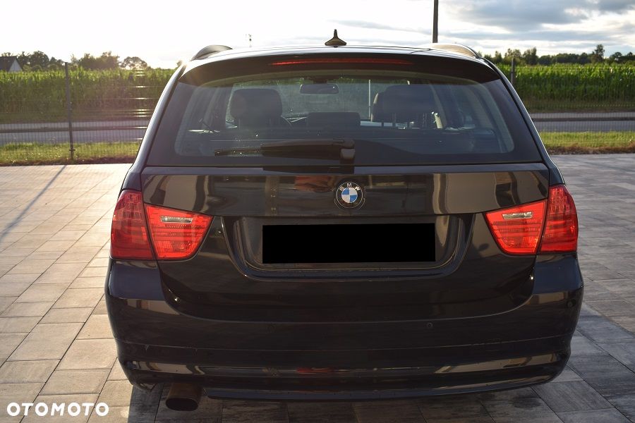 BMW Seria 3 318d DPF Edition Lifestyle - 18