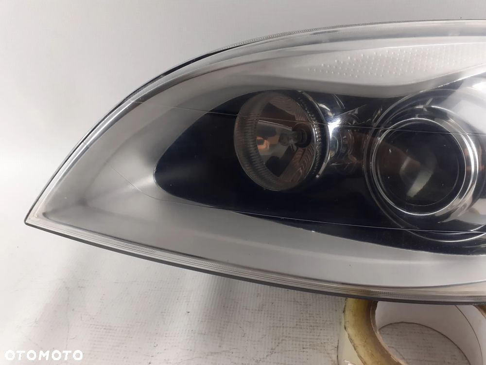 Lampa Volvo lewa XC60 I Bi- xenon skrętny 08-2013r - 2