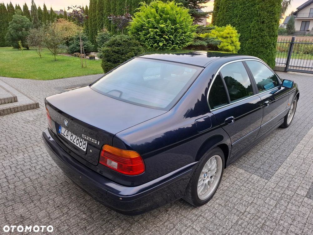 BMW Seria 5 525i - 3