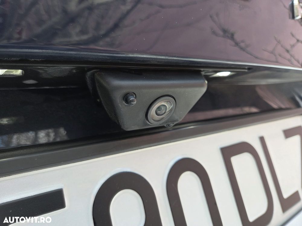Ford Kuga 1.5 EcoBlue A8 FWD Titanium - 6