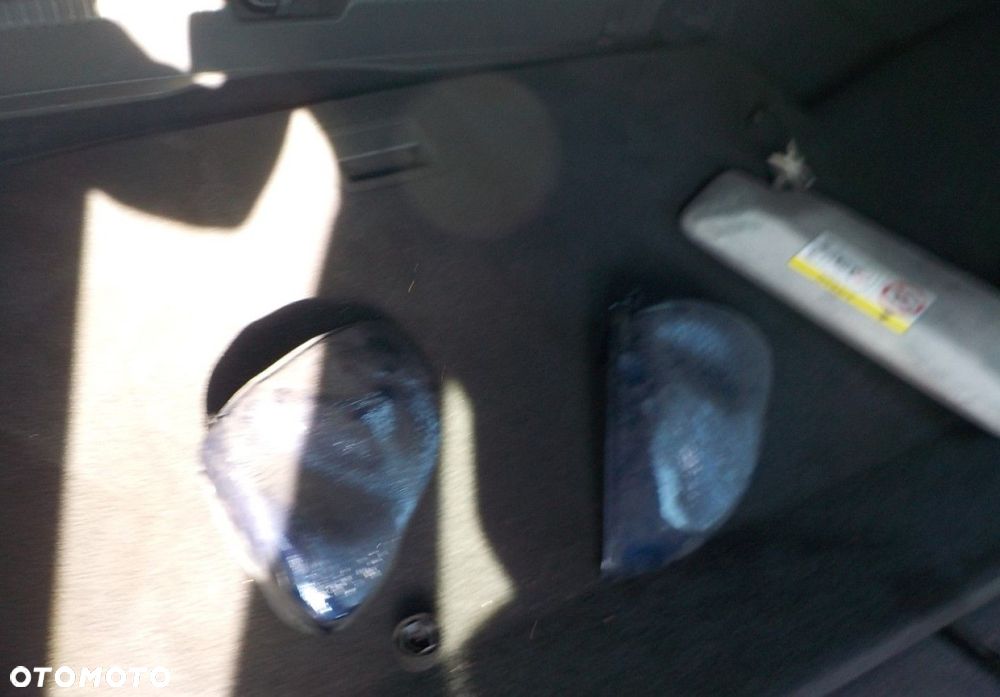 Volkswagen Golf - 27