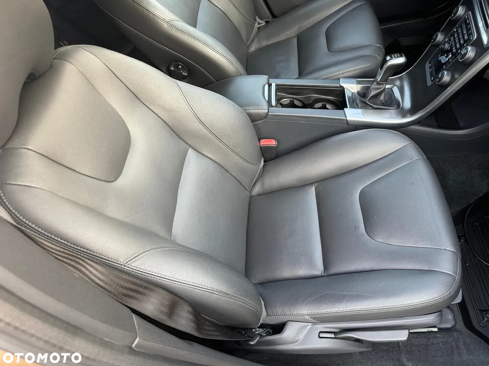 Volvo XC 60 D4 Summum - 9
