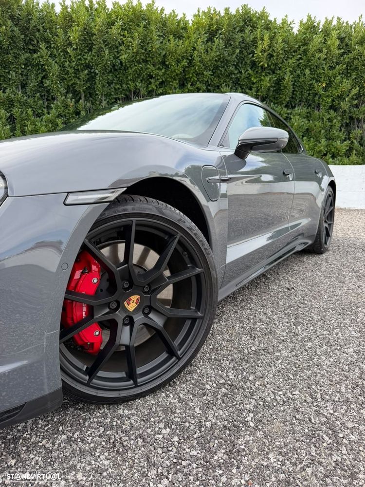 Porsche Taycan Sport Turismo GTS - 20