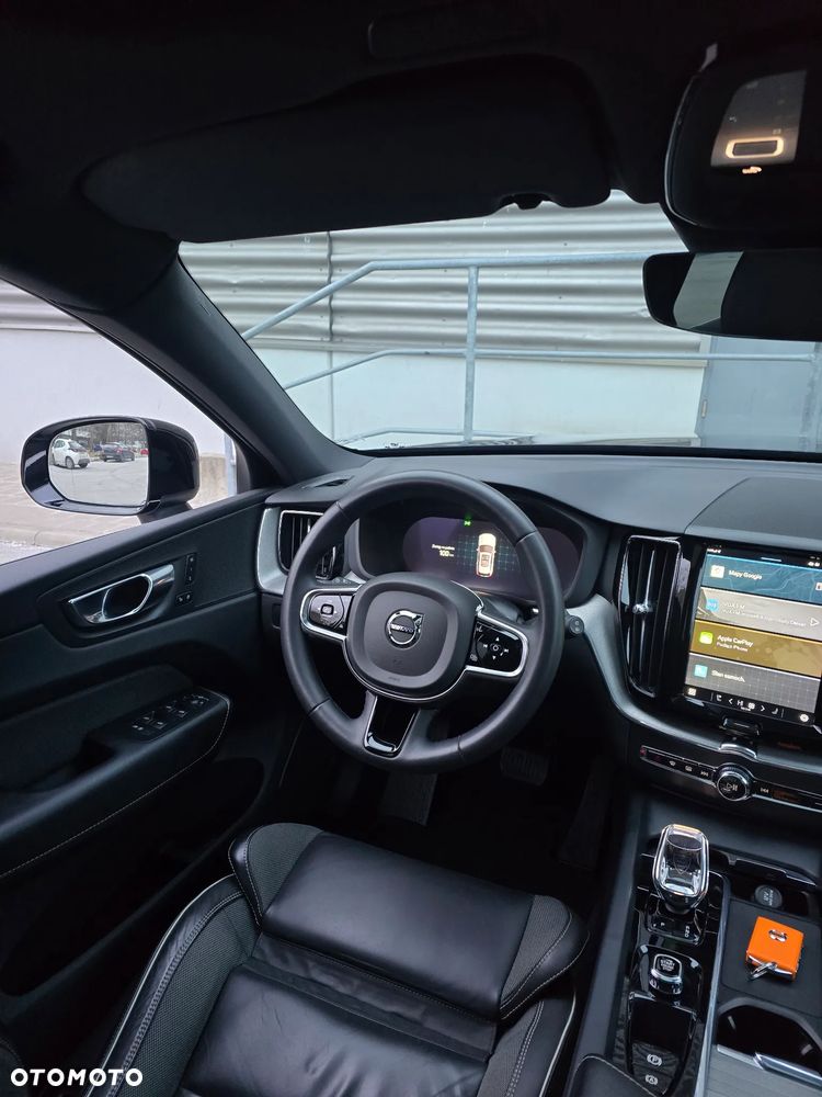 Volvo XC 60 B4 D AWD Plus Bright - 18