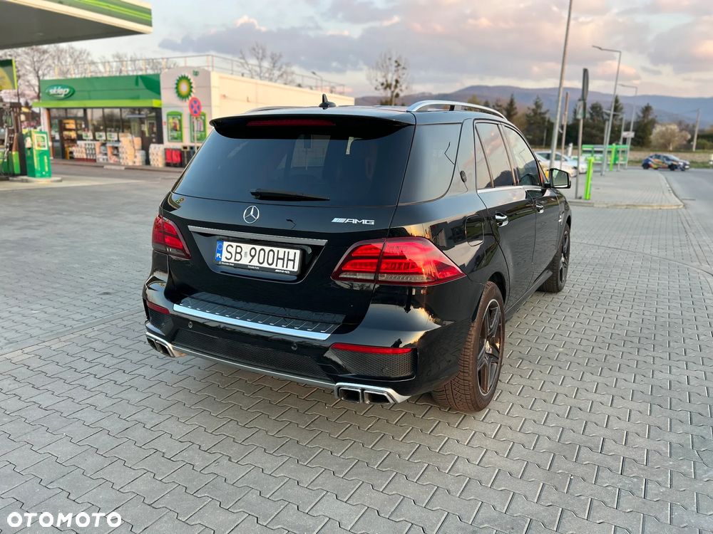 Mercedes-Benz ML 63 AMG 4Matic AMG SPEEDSHIFT 7G-TRONIC - 3