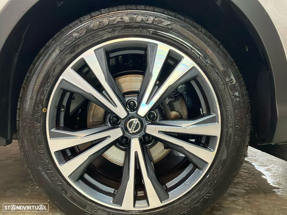 Nissan Qashqai 1.3 DIG-T N-Connecta J18 - 22