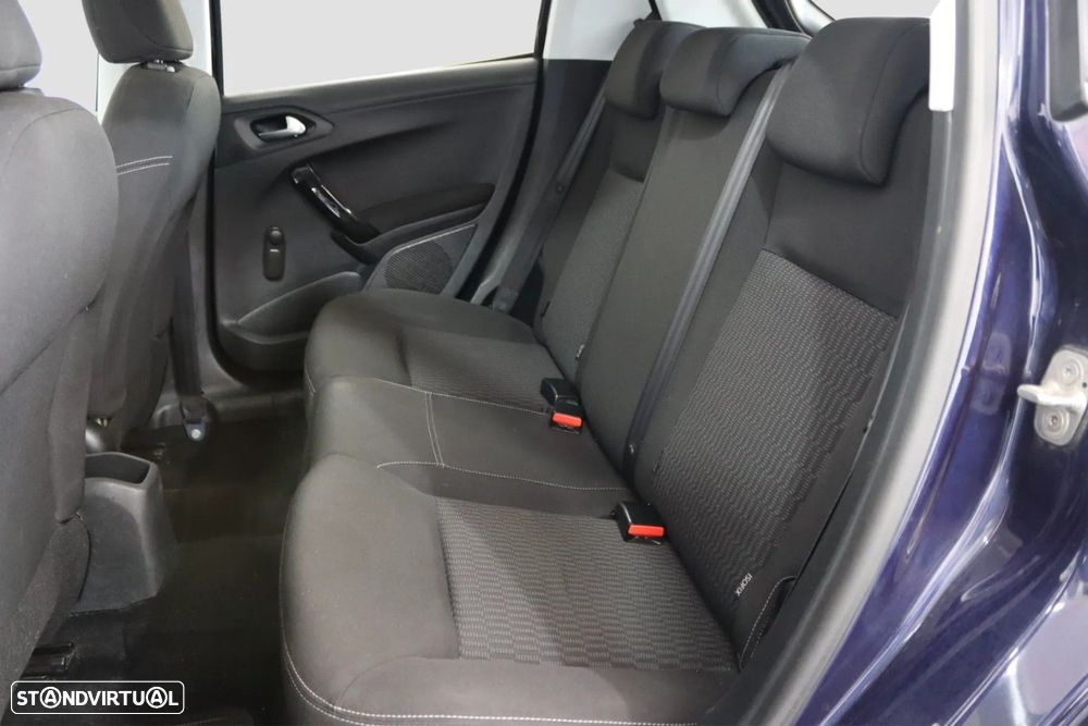 Peugeot 208 1.2 PureTech Active - 13