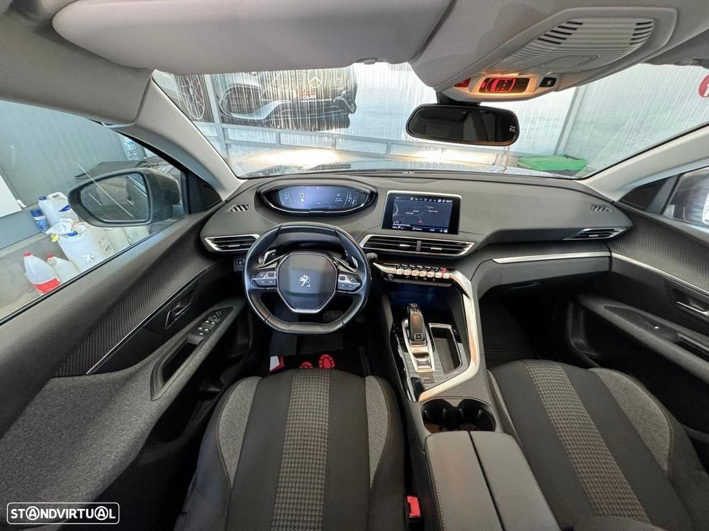 Peugeot 3008 1.5 BlueHDi Allure EAT8 - 21