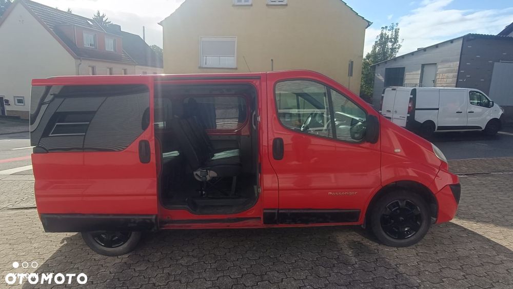 Renault Trafic 2.0 dCi 115 Combi L1H1 - 12