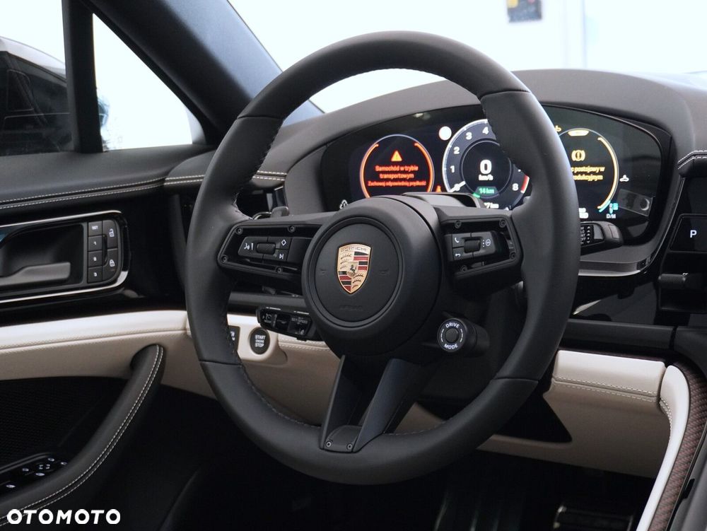 Porsche Panamera 4S E-Hybrid PHEV - 39