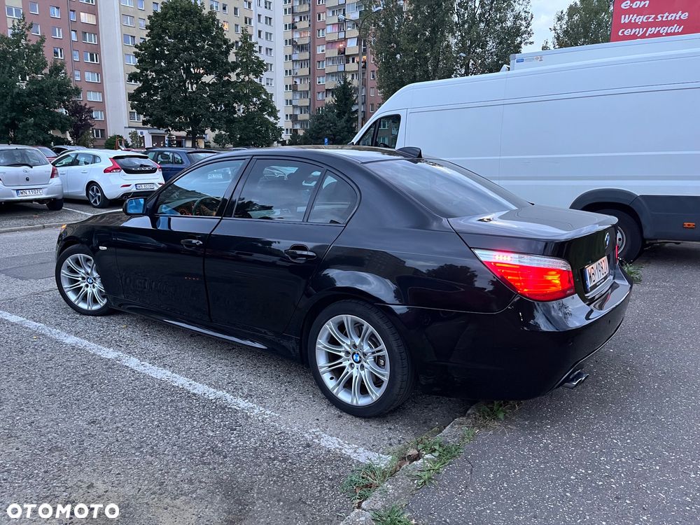 BMW Seria 5 525d - 8