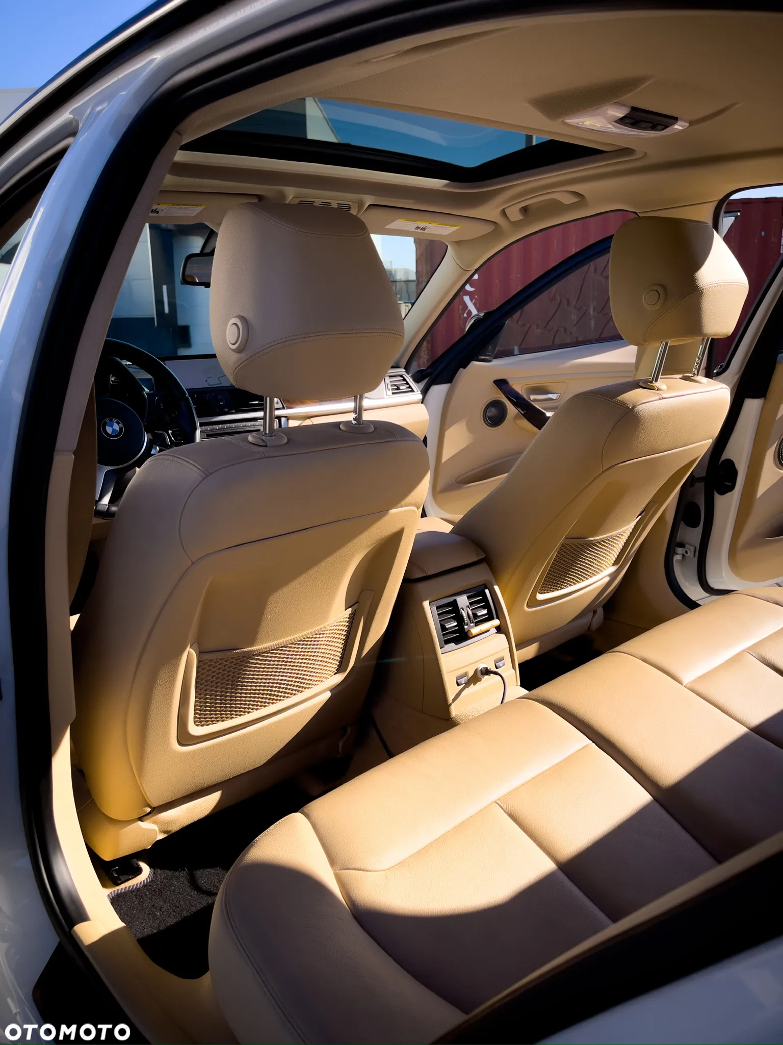 BMW Seria 3 335i xDrive - 15