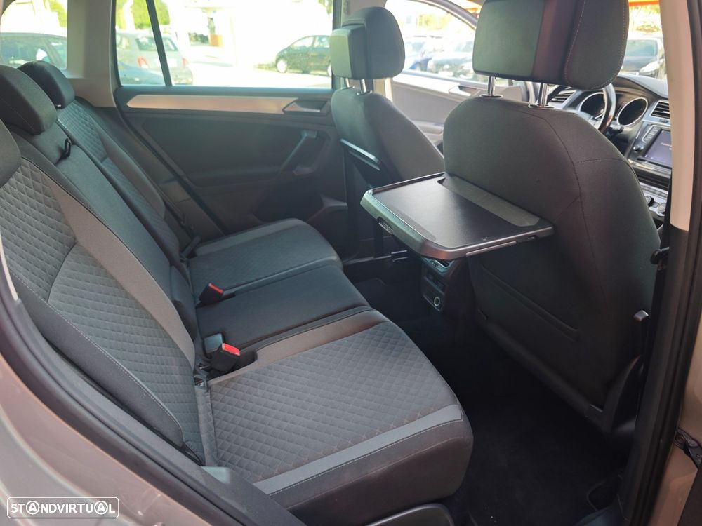 VW Tiguan 2.0 TDI Confortline - 11