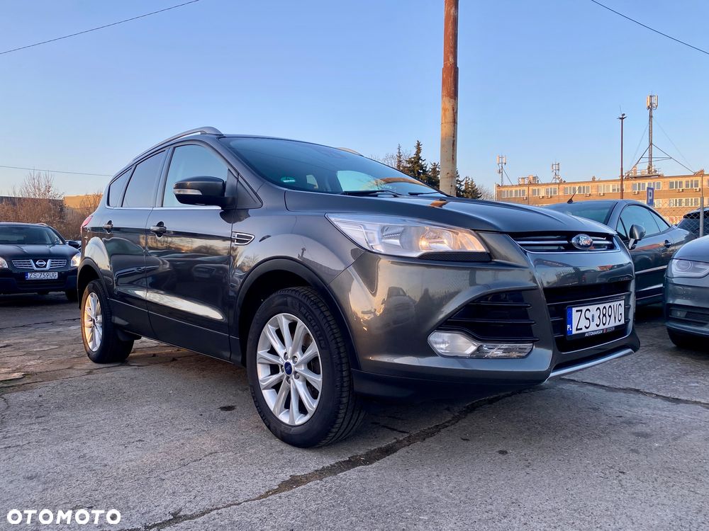 Ford Kuga 1.5 EcoBoost 2x4 Titanium - 9