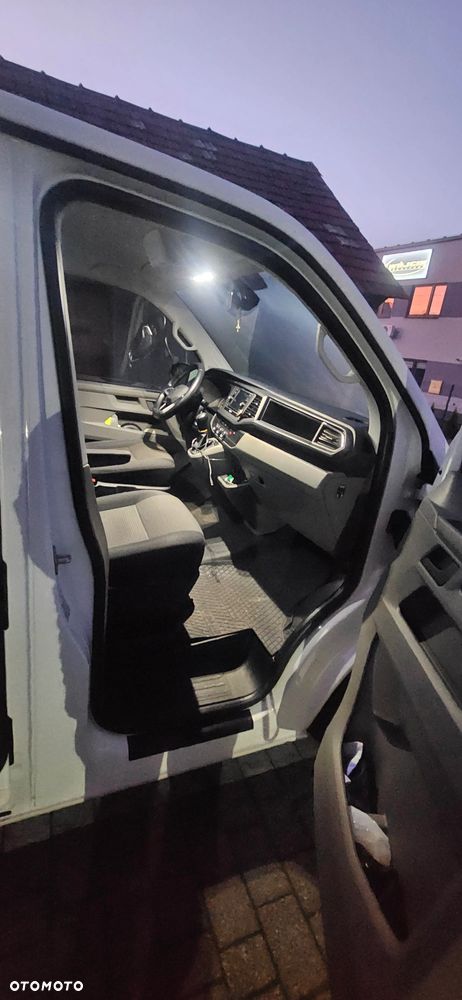Volkswagen Transporter - 21